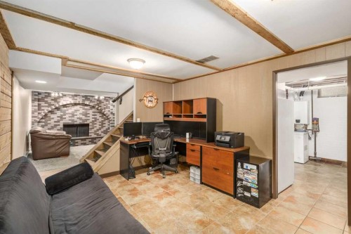 1315 Lake Michigan Crescent Se, Calgary, AB - Indoor