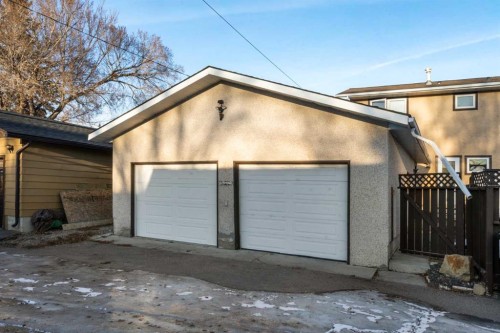 1315 Lake Michigan Crescent Se, Calgary, AB - Outdoor With Exterior