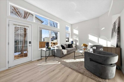 11 Copperfield Court Se, Calgary, AB - Indoor Photo Showing Living Room