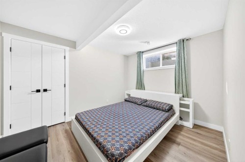 21 Panamount Street Nw, Calgary, AB - Indoor Photo Showing Bedroom