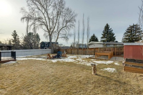 1507 Cayuga Drive Nw, Calgary, AB - Outdoor