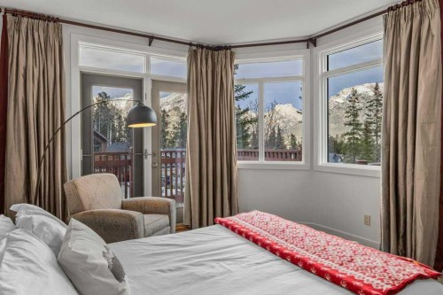 965 Lawrence Grassi Ridge, Canmore, AB - Indoor Photo Showing Bedroom