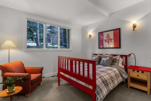 965 Lawrence Grassi Ridge, Canmore, AB - Indoor Photo Showing Bedroom