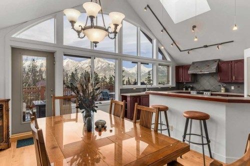 965 Lawrence Grassi Ridge, Canmore, AB - Indoor Photo Showing Dining Room
