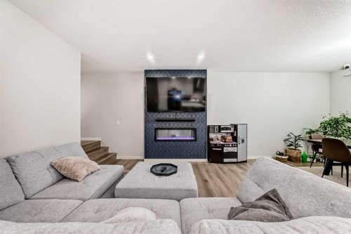 54 Seton Manor Se, Calgary, AB 