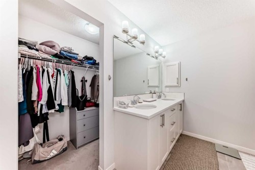 54 Seton Manor Se, Calgary, AB 