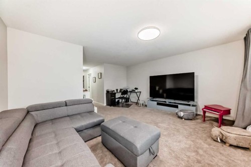 54 Seton Manor Se, Calgary, AB 