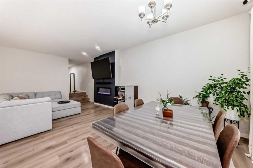 54 Seton Manor Se, Calgary, AB 