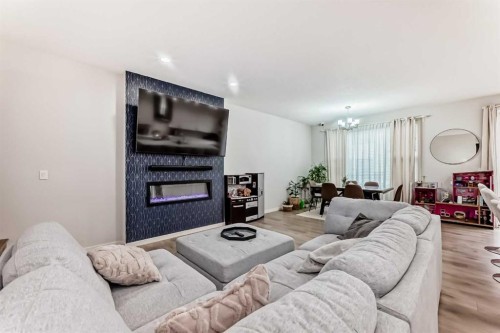 54 Seton Manor Se, Calgary, AB 