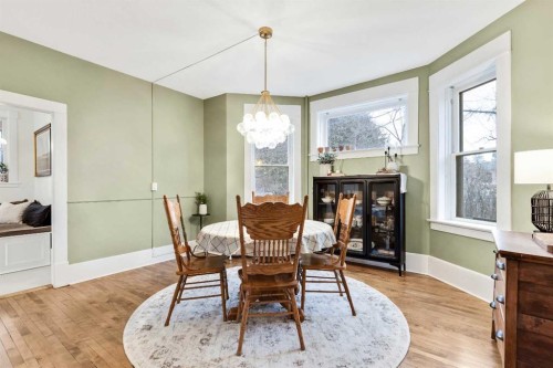 725 Macleod Trail Sw, High River, AB - Indoor Photo Showing Dining Room