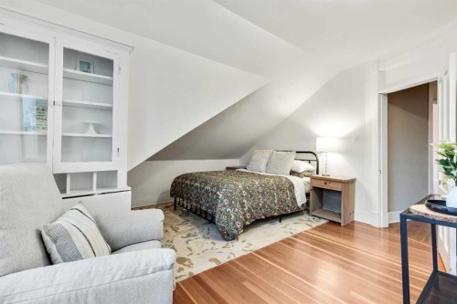 725 Macleod Trail Sw, High River, AB - Indoor Photo Showing Bedroom