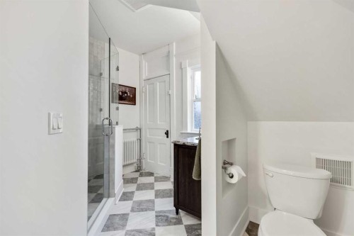 725 Macleod Trail Sw, High River, AB - Indoor Photo Showing Bathroom