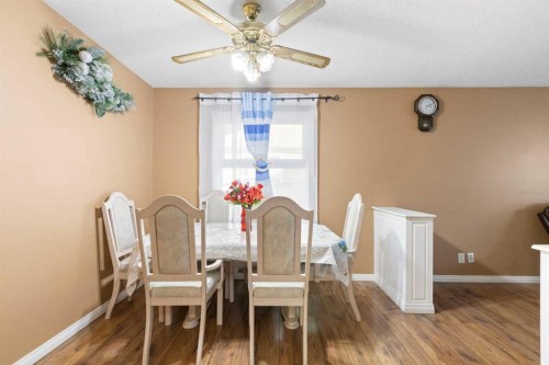 6124 Maddock Drive Ne, Calgary, AB - Indoor Photo Showing Dining Room