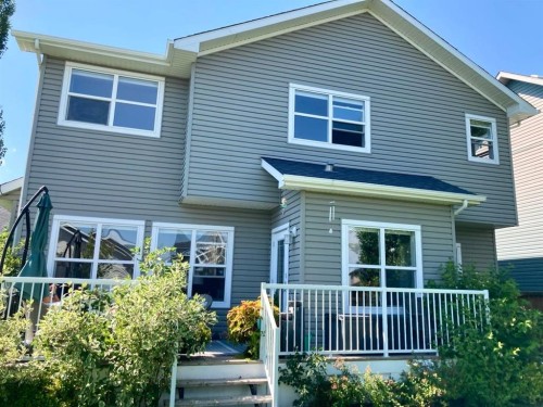 718 Hamptons Bay Se, High River, AB 