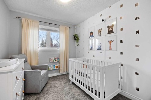 123 Sackville Drive Sw, Calgary, AB - Indoor Photo Showing Bedroom