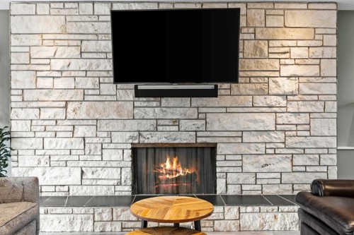 123 Sackville Drive Sw, Calgary, AB -  With Fireplace