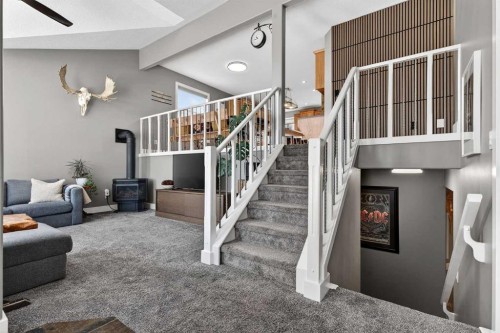 951 3Rd Street Sw, Diamond Valley, AB - Indoor Photo Showing Other Room