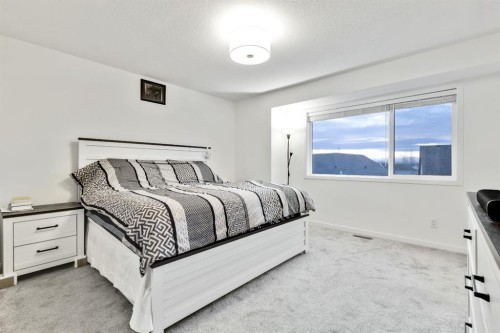 620 Copperstone Manor Se, Calgary, AB - Indoor Photo Showing Bedroom