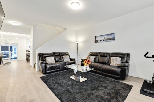 620 Copperstone Manor Se, Calgary, AB - Indoor Photo Showing Living Room