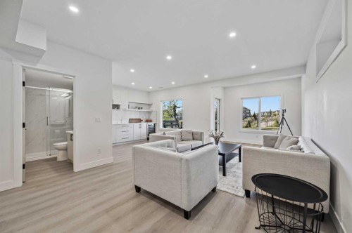 13 Cranbrook Cove Se, Calgary, AB - Indoor Photo Showing Other Room