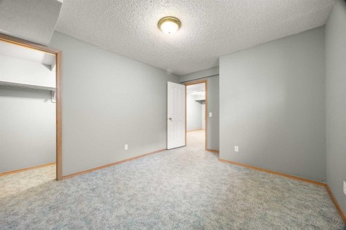 36 Arbour Wood Crescent Nw, Calgary, AB - Indoor Photo Showing Other Room