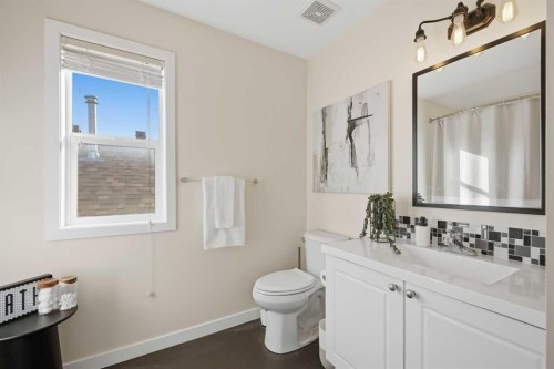127 Covehaven Court Ne, Calgary, AB - Indoor Photo Showing Bathroom