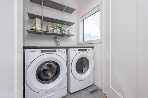 408 Greenbriar Common Nw, Calgary, AB - Indoor Photo Showing Laundry Room