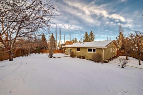 111 Oakside Road Sw, Calgary, AB - Outdoor