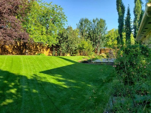 111 Oakside Road Sw, Calgary, AB - Outdoor