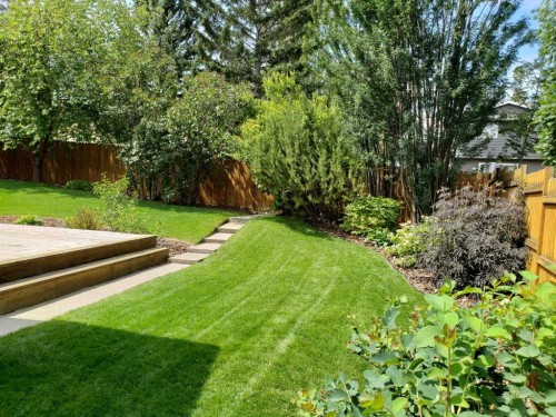 111 Oakside Road Sw, Calgary, AB - Outdoor