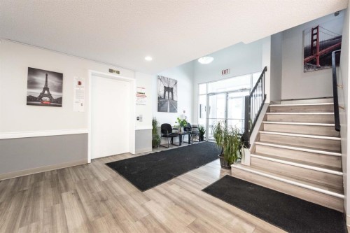 304-5555 Falsbridge Drive Ne, Calgary, AB - Indoor Photo Showing Other Room