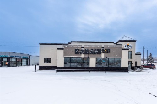 304-5555 Falsbridge Drive Ne, Calgary, AB - Outdoor