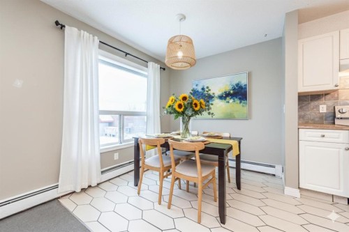 304-5555 Falsbridge Drive Ne, Calgary, AB - Indoor Photo Showing Dining Room
