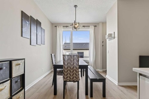 139 Elgin Terrace Se, Calgary, AB - Indoor Photo Showing Dining Room