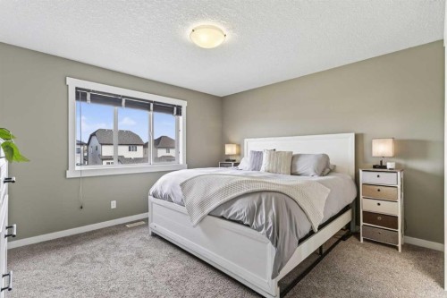 139 Elgin Terrace Se, Calgary, AB - Indoor Photo Showing Bedroom