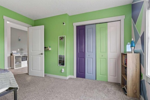 139 Elgin Terrace Se, Calgary, AB - Indoor Photo Showing Bedroom