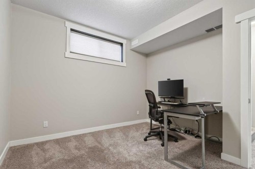139 Elgin Terrace Se, Calgary, AB - Indoor Photo Showing Office