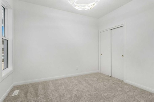 94 Cornerbrook Crescent Ne, Calgary, AB 