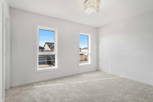 94 Cornerbrook Crescent Ne, Calgary, AB 