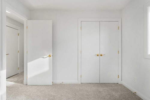 94 Cornerbrook Crescent Ne, Calgary, AB 