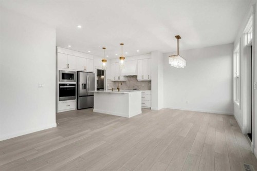 94 Cornerbrook Crescent Ne, Calgary, AB 