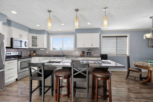 417 Frederick Avenue West, Standard, AB - Indoor