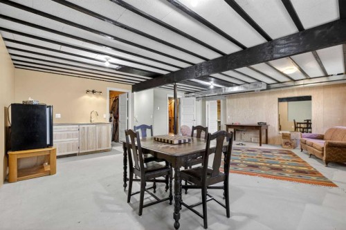 417 Frederick Avenue West, Standard, AB - Indoor Photo Showing Dining Room