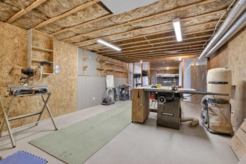 417 Frederick Avenue West, Standard, AB - Indoor Photo Showing Basement