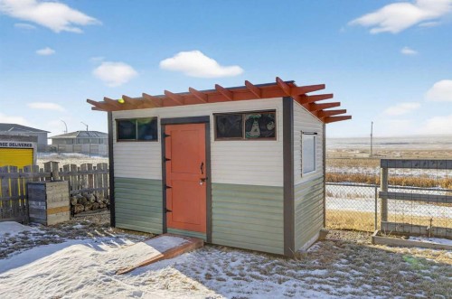 417 Frederick Avenue West, Standard, AB - Outdoor