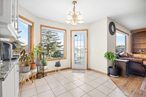 220 Edgeridge Gardens Nw, Calgary, AB 