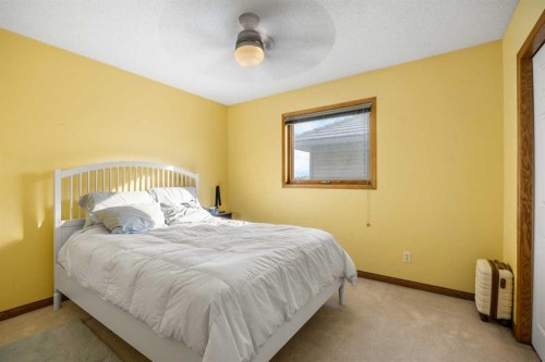 220 Edgeridge Gardens Nw, Calgary, AB 