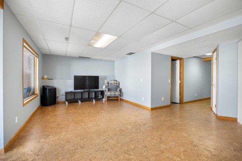 220 Edgeridge Gardens Nw, Calgary, AB 