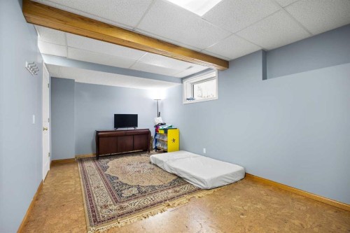 220 Edgeridge Gardens Nw, Calgary, AB 