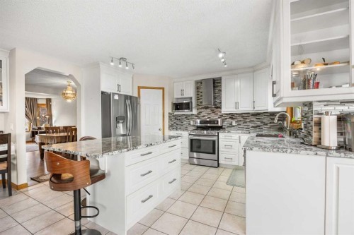 220 Edgeridge Gardens Nw, Calgary, AB 